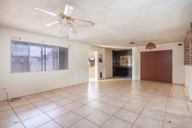 725 E MANOR Drive, Casa Grande, AZ 85122