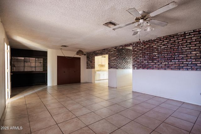 725 E MANOR Drive, Casa Grande, AZ 85122