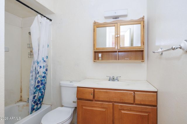 725 E MANOR Drive, Casa Grande, AZ 85122