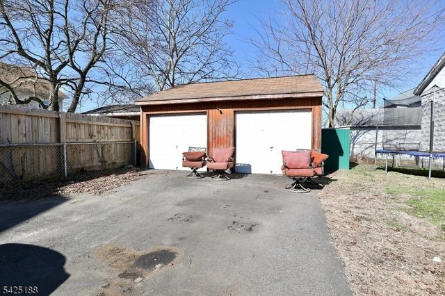 929 Bordentown Rd, Burlington City, NJ 08016