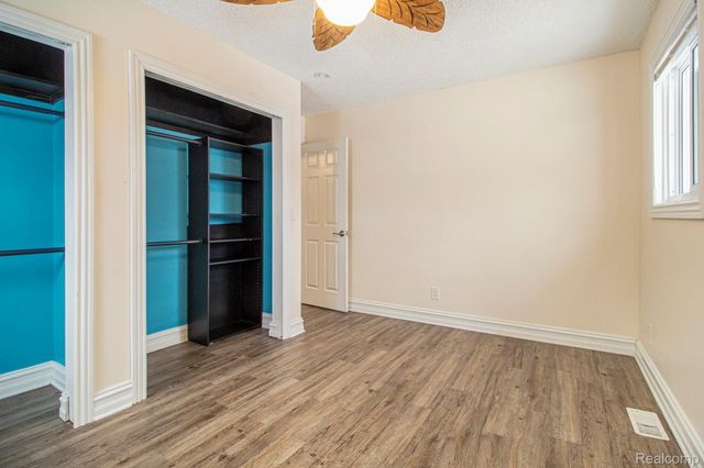 4018 Quillen Avenue, Waterford Charter Township, MI 48329