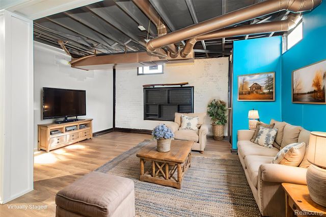 4018 Quillen Avenue, Waterford Charter Township, MI 48329