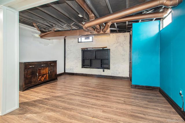 4018 Quillen Avenue, Waterford Charter Township, MI 48329