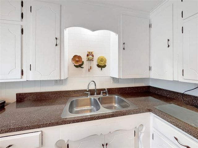 712 N Cedar Drive, Oklahoma City, OK 73130