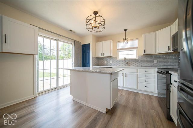 2040 St Clifford Drive, Indianapolis, IN 46239
