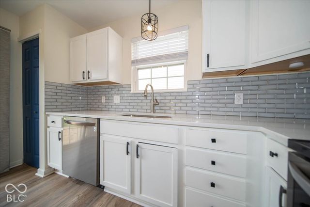 2040 St Clifford Drive, Indianapolis, IN 46239