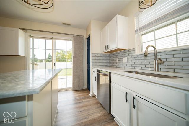 2040 St Clifford Drive, Indianapolis, IN 46239