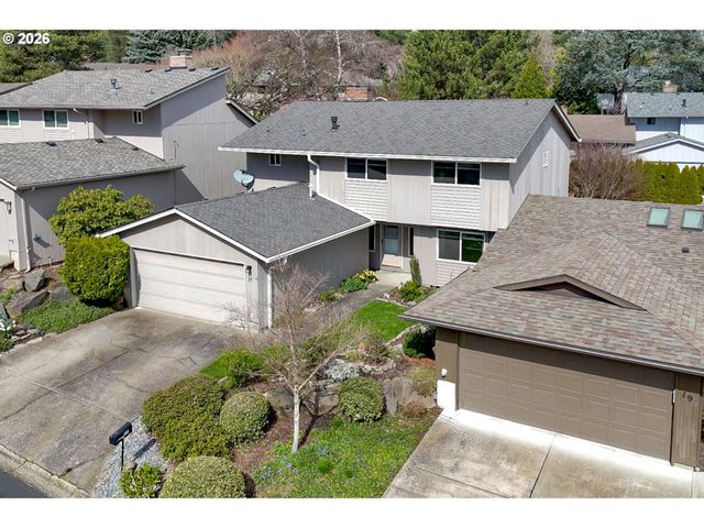 17 BRITTEN Ct, Lake Oswego, OR 97035