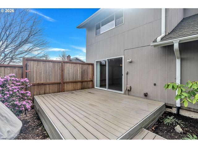 17 BRITTEN Ct, Lake Oswego, OR 97035