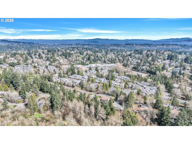 17 BRITTEN Ct, Lake Oswego, OR 97035
