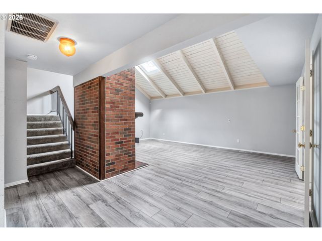 17 BRITTEN Ct, Lake Oswego, OR 97035