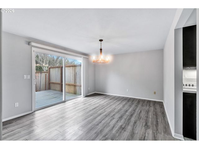 17 BRITTEN Ct, Lake Oswego, OR 97035