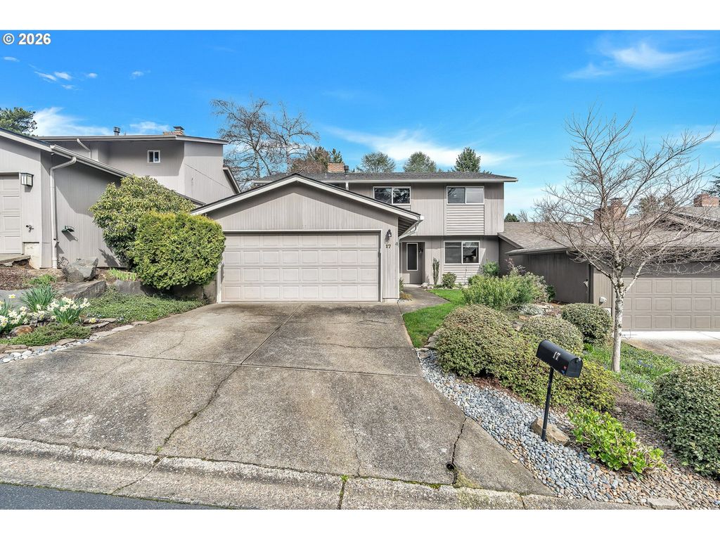 17 BRITTEN Ct, Lake Oswego, OR 97035