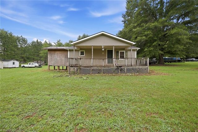300 Brewer Road, Mayodan, NC 27027