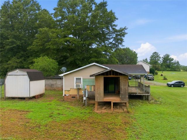 300 Brewer Road, Mayodan, NC 27027