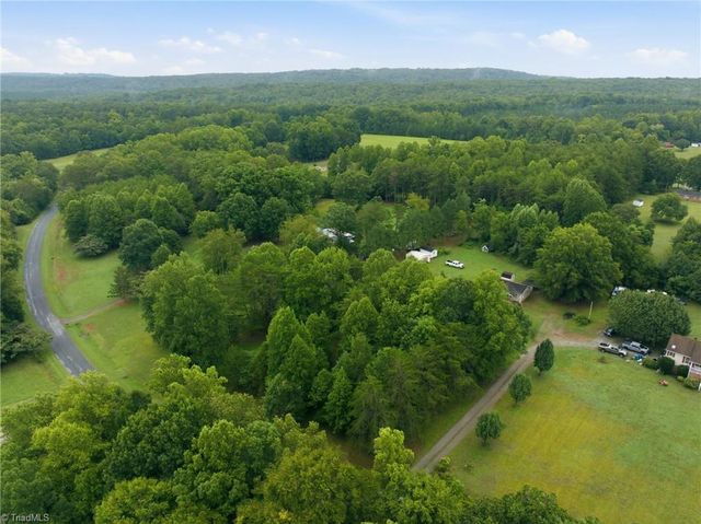 300 Brewer Road, Mayodan, NC 27027