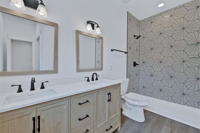 1027 W Coffin Street, Denison, TX 75020