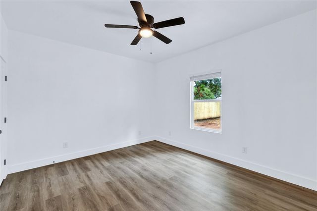 1027 W Coffin Street, Denison, TX 75020