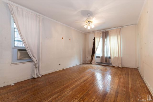 35-24 78th Street B24, Jackson Heights, NY 11372