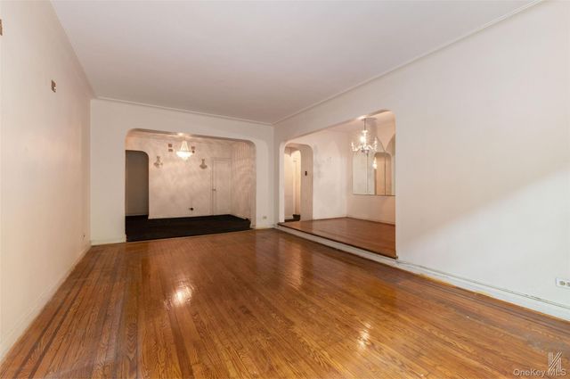 35-24 78th Street B24, Jackson Heights, NY 11372