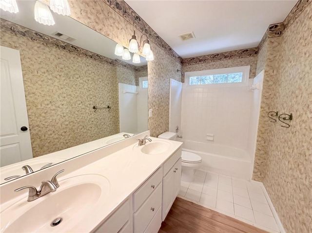 1872 Bakers Mill Road, Dacula, GA 30019