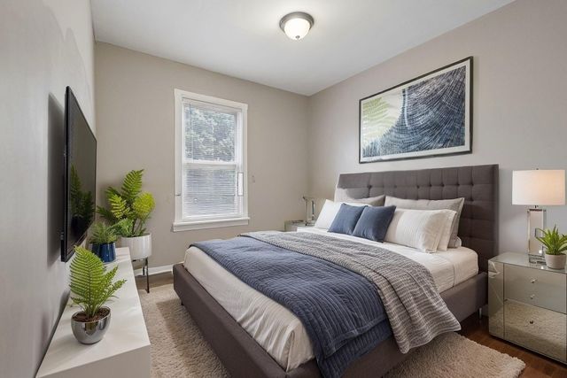 552 N Leamington Avenue, Chicago, IL 60644