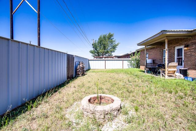 905 11th Street, Wolfforth, TX 79382