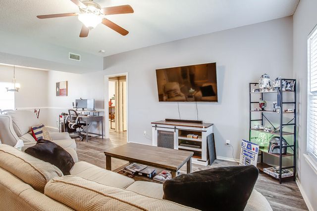 905 11th Street, Wolfforth, TX 79382