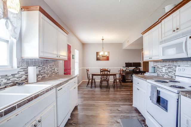 905 11th Street, Wolfforth, TX 79382