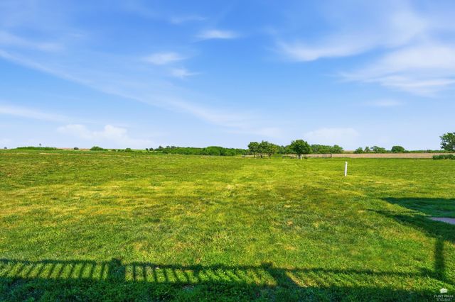 9500 Condray Road, Manhattan, KS 66503