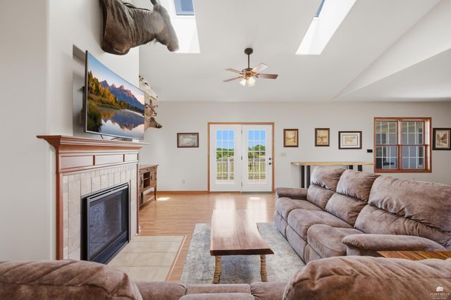9500 Condray Road, Manhattan, KS 66503