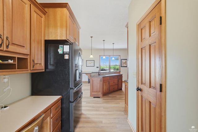 9500 Condray Road, Manhattan, KS 66503