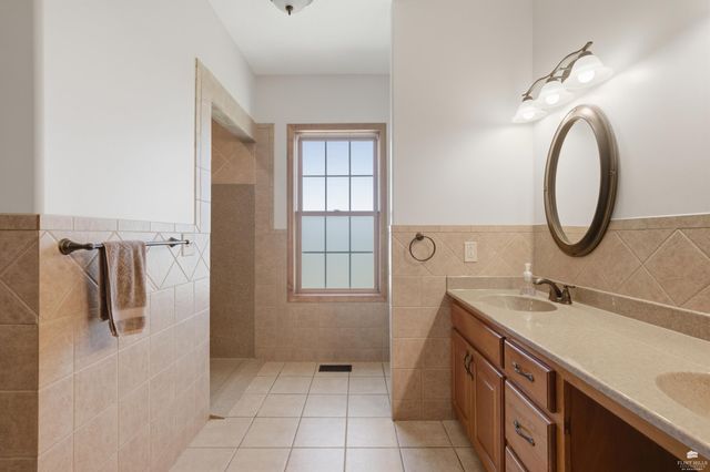 9500 Condray Road, Manhattan, KS 66503