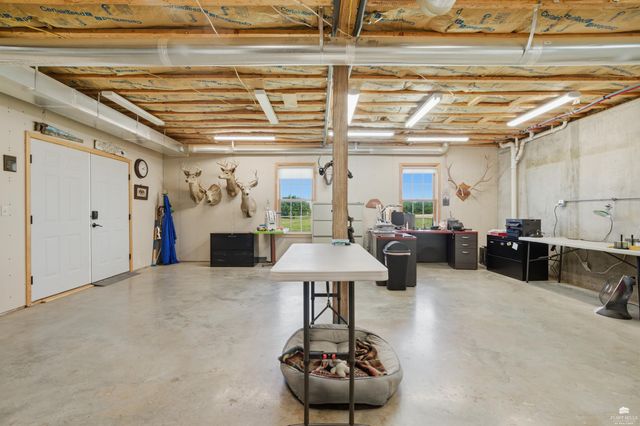 9500 Condray Road, Manhattan, KS 66503