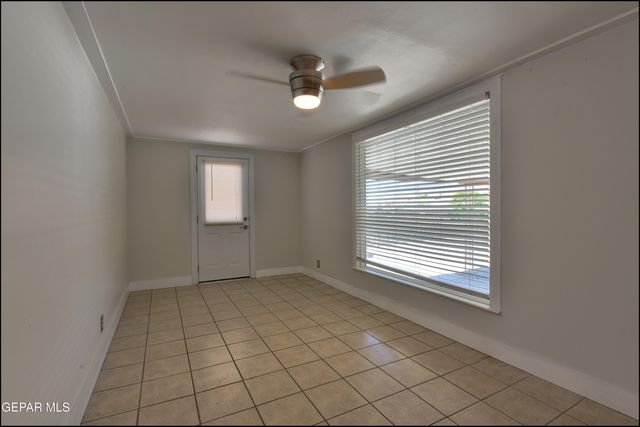 5107 RAYMOND JAYS Road, El Paso, TX 79903