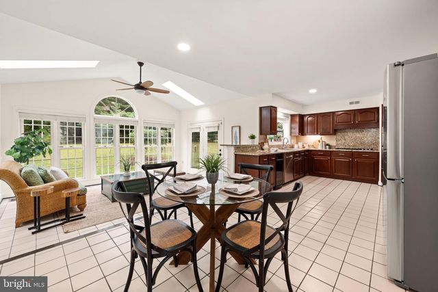 17508 APPLEWOOD LN, Rockville, MD 20855