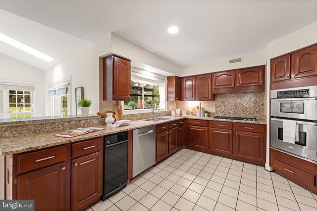 17508 APPLEWOOD LN, Rockville, MD 20855