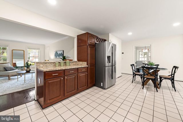 17508 APPLEWOOD LN, Rockville, MD 20855