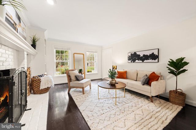 17508 APPLEWOOD LN, Rockville, MD 20855