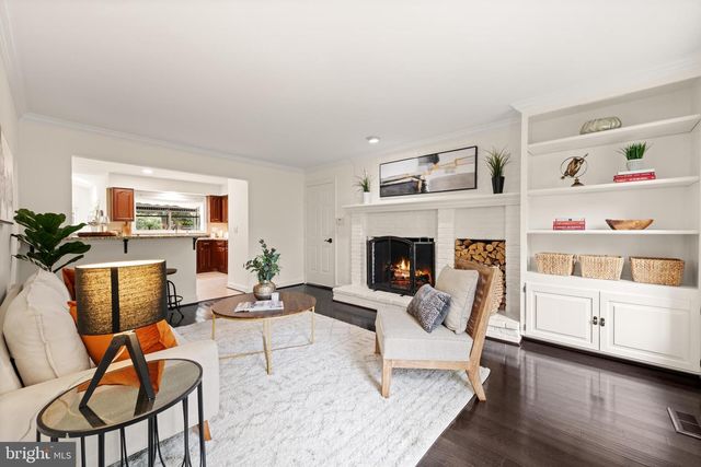 17508 APPLEWOOD LN, Rockville, MD 20855