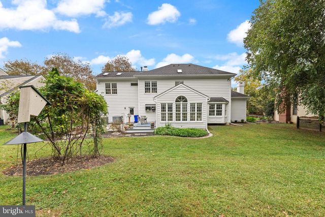 17508 APPLEWOOD LN, Rockville, MD 20855
