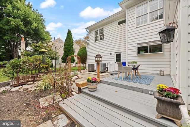 17508 APPLEWOOD LN, Rockville, MD 20855