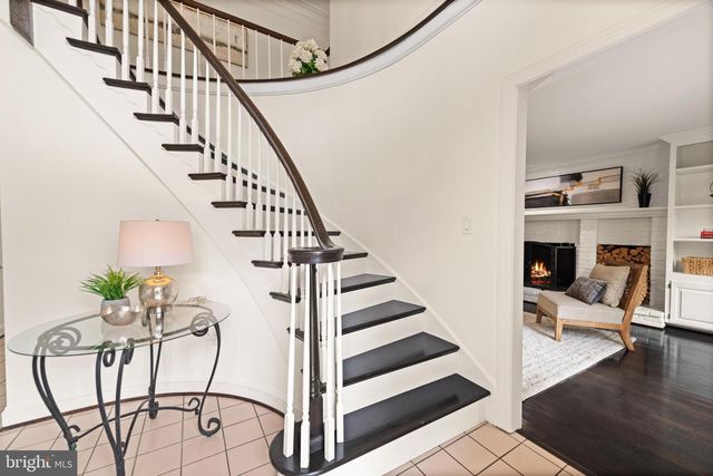 17508 APPLEWOOD LN, Rockville, MD 20855