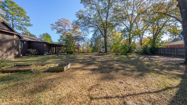 3704 E Britt David Road, Columbus, GA 31909