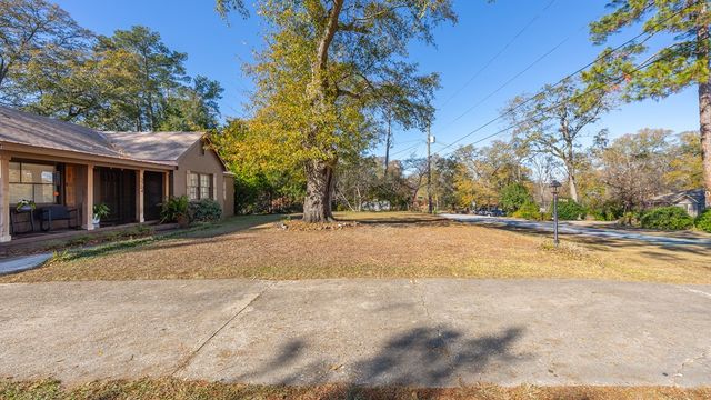 3704 E Britt David Road, Columbus, GA 31909