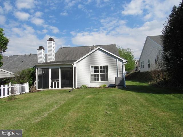 777 BLOSSOM HILL LN, Dallastown, PA 17313