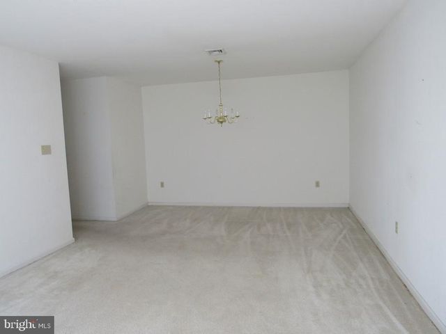 777 BLOSSOM HILL LN, Dallastown, PA 17313