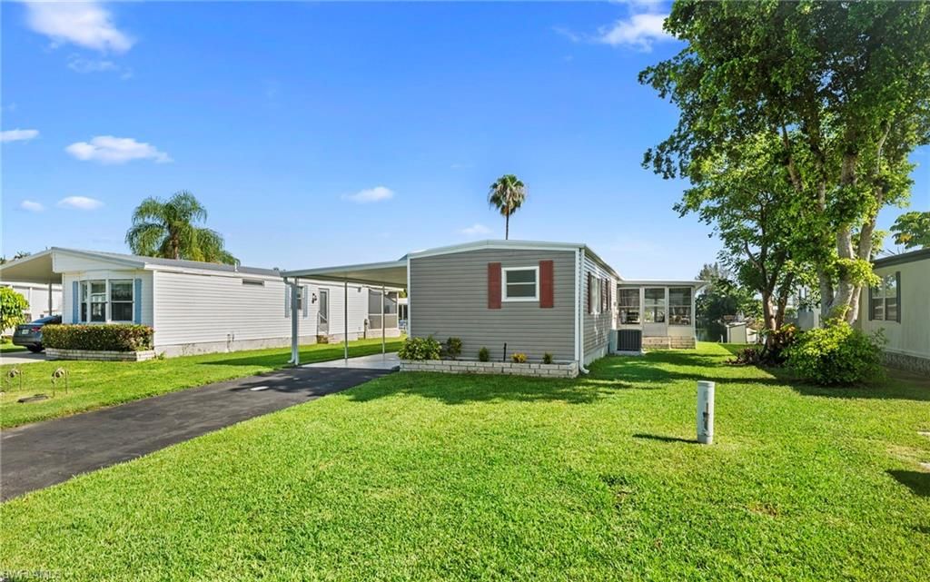 455 Cape Florida WAY, NAPLES, FL 34104 — photo 2