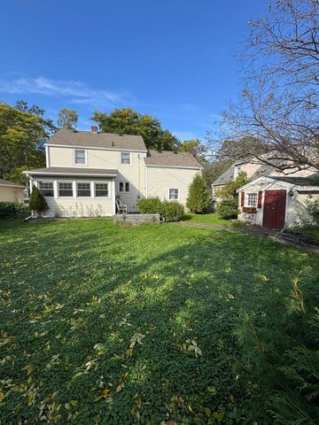 1009 RED OAK LANE, Appleton, WI 54915
