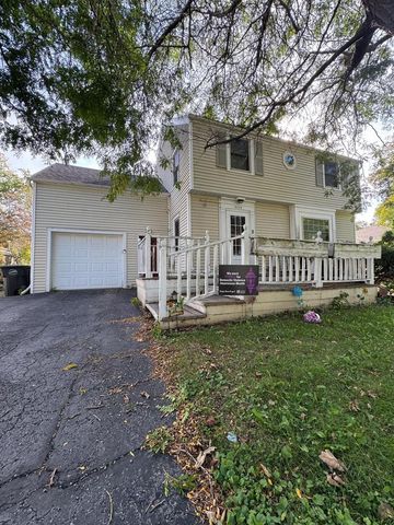 1009 RED OAK LANE, Appleton, WI 54915